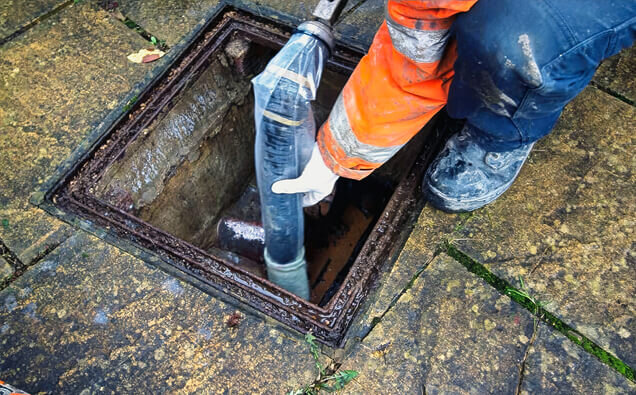 https://plumbersouthperth.com.au/uploads/2025/06/blocked-drains-682908.jpg