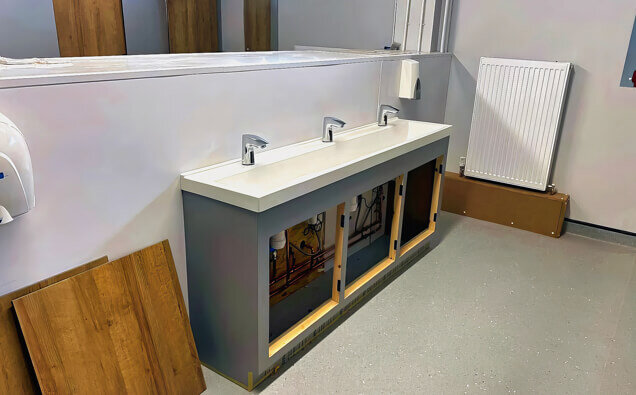 https://plumbersouthperth.com.au/uploads/2025/06/commercial-plumbing-241560.jpg