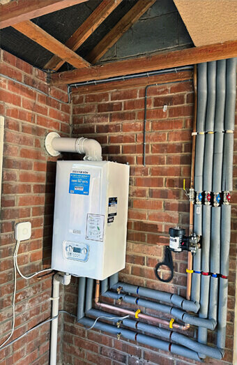 https://plumbersouthperth.com.au/uploads/2025/06/commercial-plumbing-497911.jpg