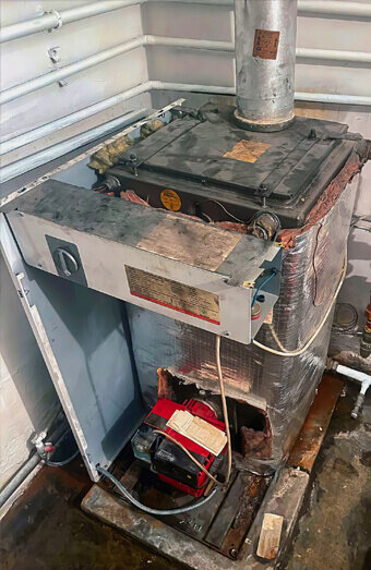 https://plumbersouthperth.com.au/uploads/2025/06/emergency-plumbing-619707.jpg