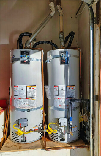 https://plumbersouthperth.com.au/uploads/2025/06/hot-water-165598.jpg