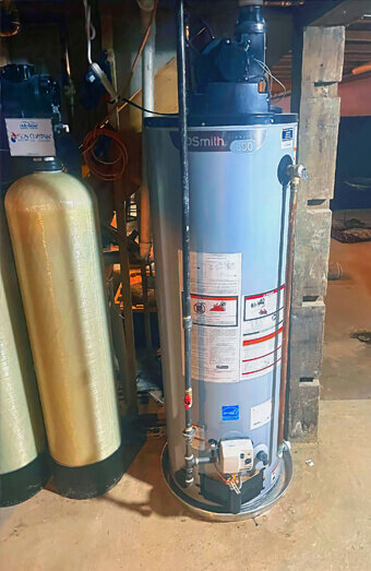 https://plumbersouthperth.com.au/uploads/2025/06/hot-water-724173.jpg