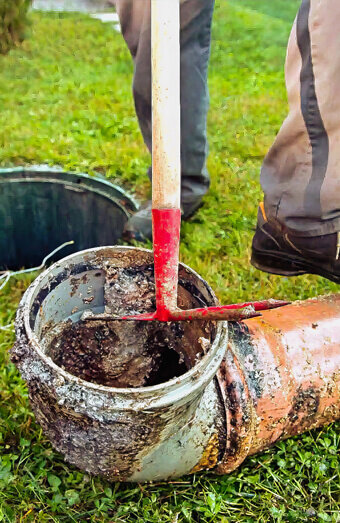https://plumbersouthperth.com.au/uploads/2025/06/pipe-relining-24290.jpg